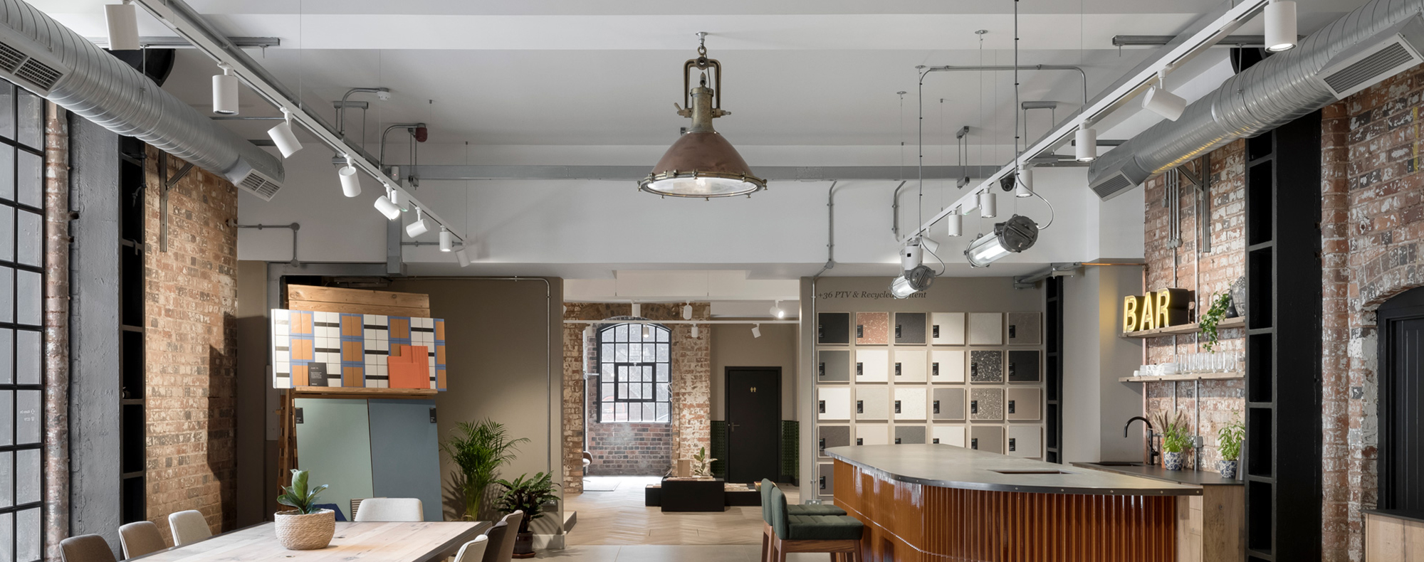 ספוטים לפסי צבירה